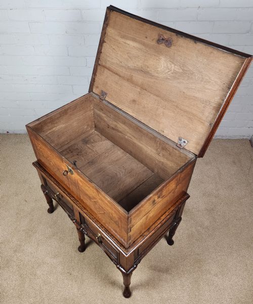 ANTIQUE OAK CHEST ON STAND 18TH CENTURY - ADDITIONAL PHOTO 10