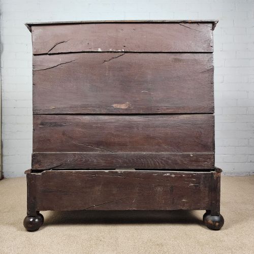OAK CHEST OF DRAWERS EARLY 18TH CENTURY - ADDITIONAL PHOTO 5