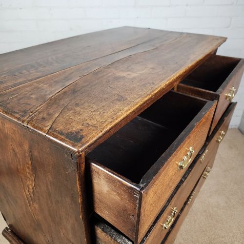 OAK CHEST OF DRAWERS EARLY 18TH CENTURY - ADDITIONAL PHOTO 10