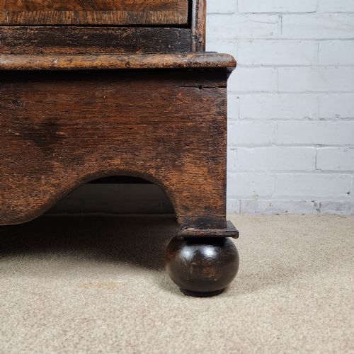 OAK CHEST OF DRAWERS EARLY 18TH CENTURY - ADDITIONAL PHOTO 13