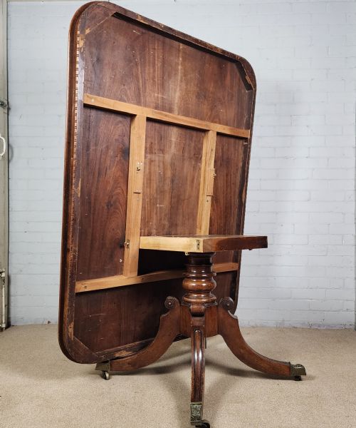 GEORGIAN MAHOGANY TILT TOP BREAKFAST TABLE EARLY 19TH C - ADDITIONAL PHOTO 3