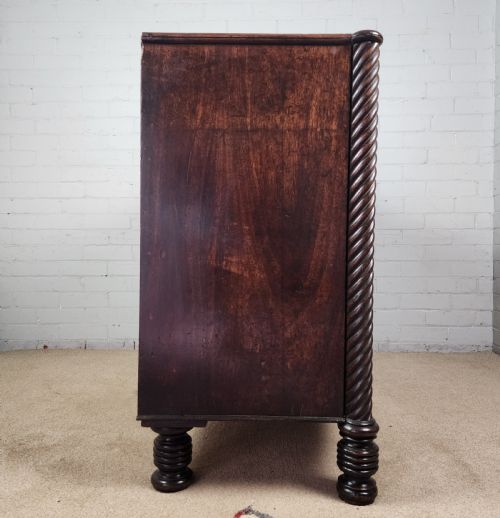 EARLY 19TH C DRESSING CHEST OF DRAWERS REGENCY PERIOD CIRCA 18111820 - ADDITIONAL PHOTO 6
