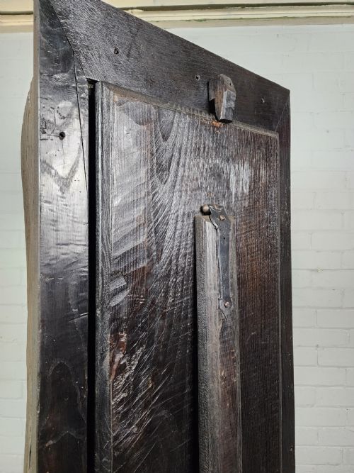 A RARE 17THC DUG OUT OAK METAMORPHIC CUPBOARD - ADDITIONAL PHOTO 2
