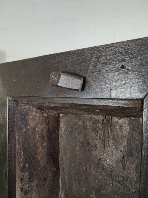 A RARE 17THC DUG OUT OAK METAMORPHIC CUPBOARD - ADDITIONAL PHOTO 13