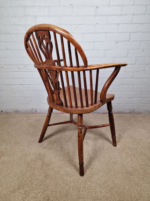 EARLY 19TH CENTURY WINDSOR CHAIR NOTTINGHAMSHIRE - ADDITIONAL PHOTO 3