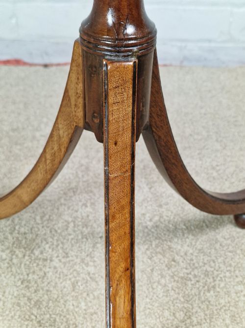 A REGENCY MAHOGANY AND BOXWOODSTRUNG TRIPOD TABLE EARLY 19TH CENTURY - ADDITIONAL PHOTO 6