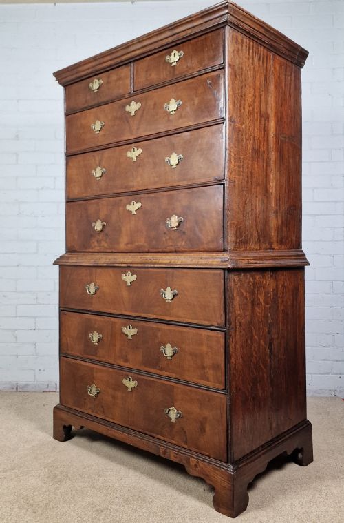 GEORGIAN SECRETAIRE CHEST ON CHEST CIRCA 1720 - ADDITIONAL PHOTO 2