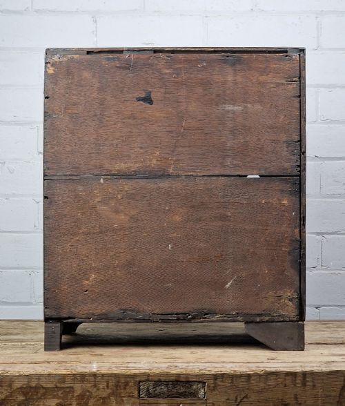 A SMALL GEORGE II WALNUT CABINET MID 18TH CENTURY - ADDITIONAL PHOTO 6