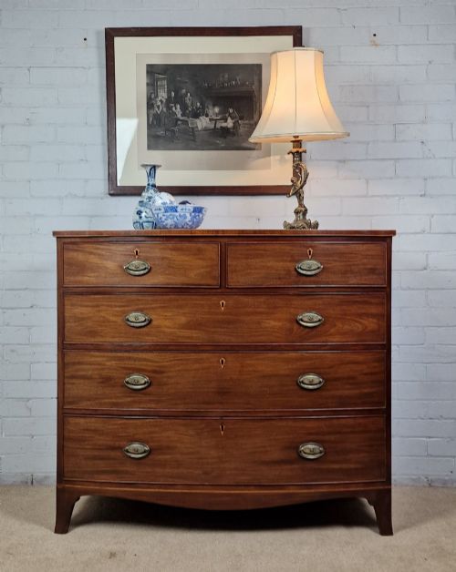 A Mahogany Bow Front Chest of Drawers - Early 19th Century (George Iii)