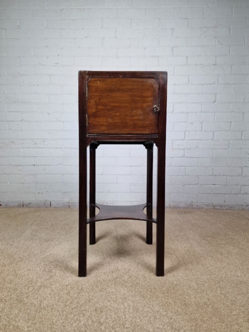 Georgian Mahogany Bedside Table - Late 18th / Early 19th Century