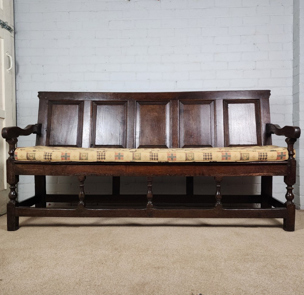 Antique Oak Settle – 18th Century