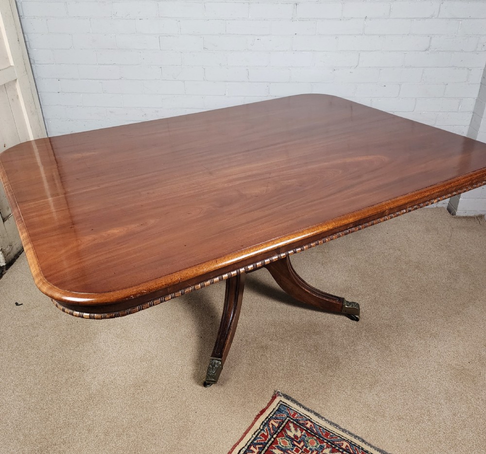 Georgian Mahogany Tilt Top Breakfast Table - Early 19th C.