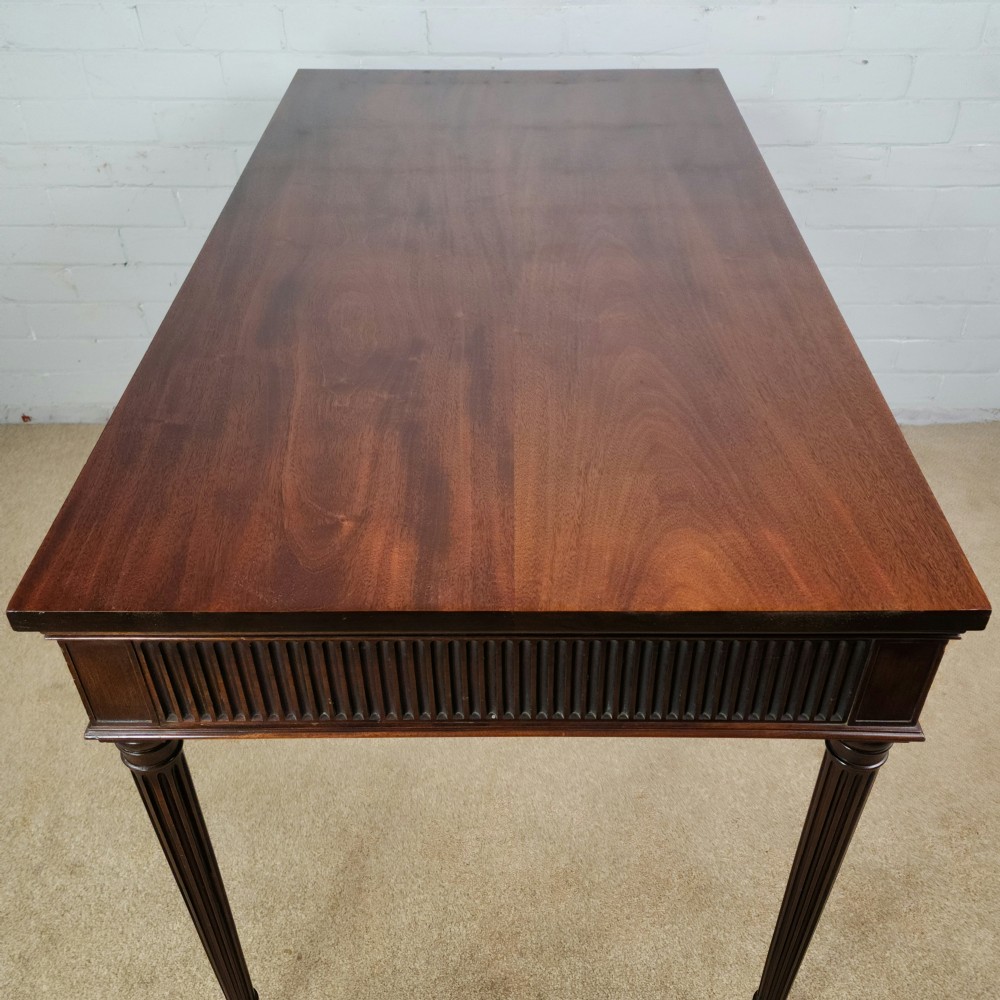 Howard & Sons Mahogany Console Table – Late 19th/Early 20th Century View VI