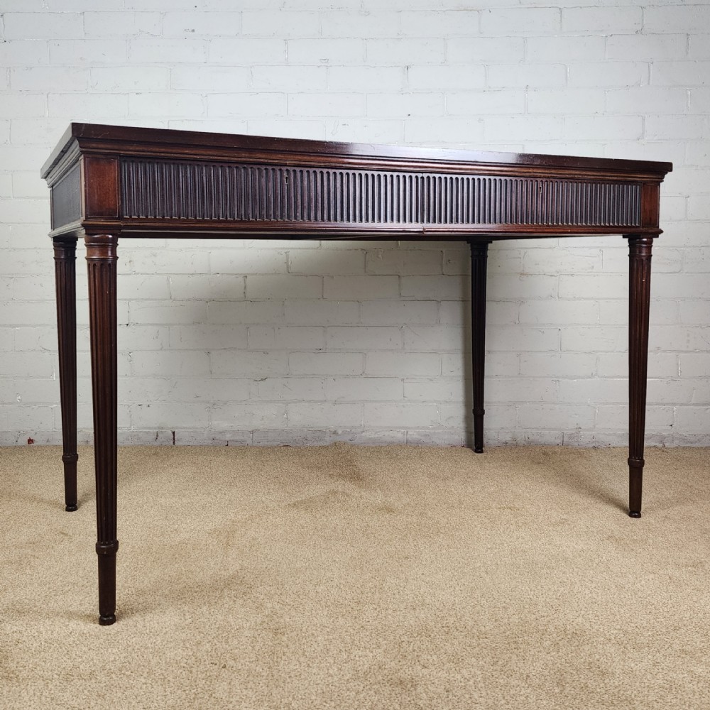 Howard & Sons Mahogany Console Table – Late 19th/Early 20th Century