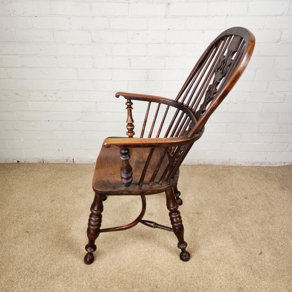 Antique Windsor Chair with Crinoline Stretcher – Nottinghamshire, 19th C. View IV