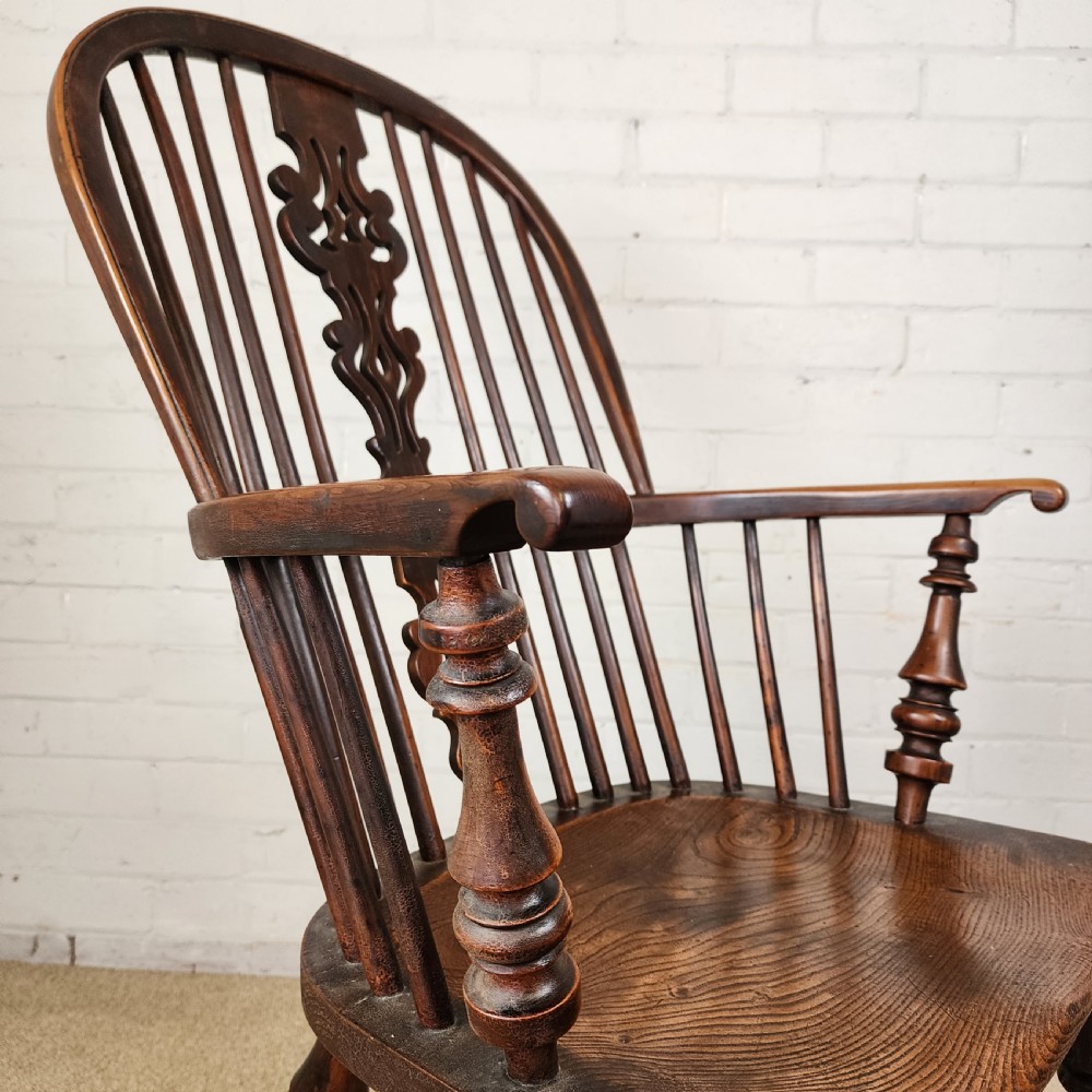 Antique Windsor Chair with Crinoline Stretcher – Nottinghamshire, 19th C. View IX