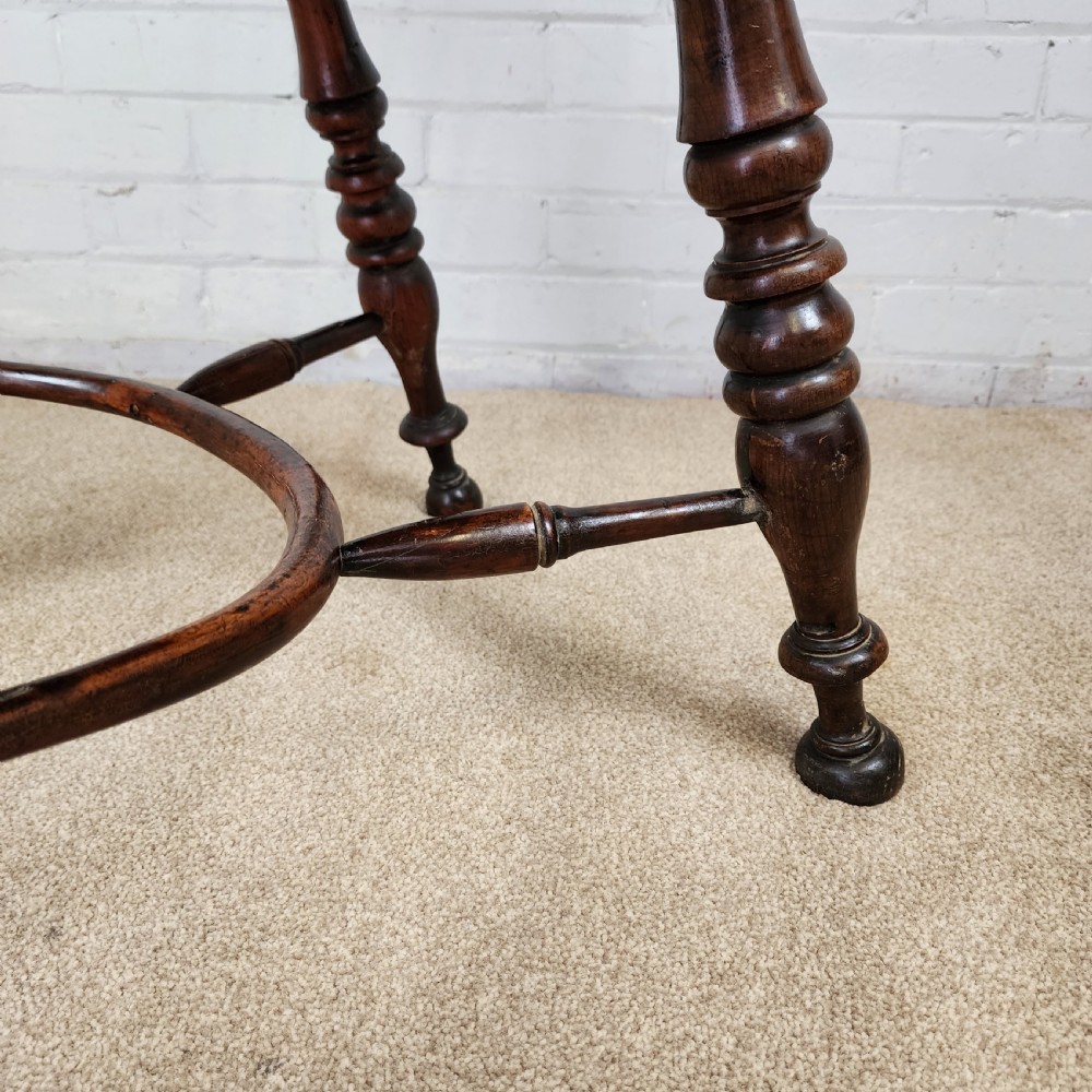 Antique Windsor Chair with Crinoline Stretcher – Nottinghamshire, 19th C. View XIII