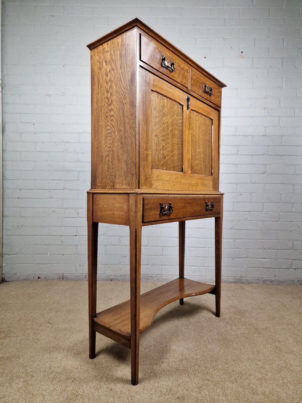 Arts and Crafts Oak Secretaire, with fall front. Early 20th C.