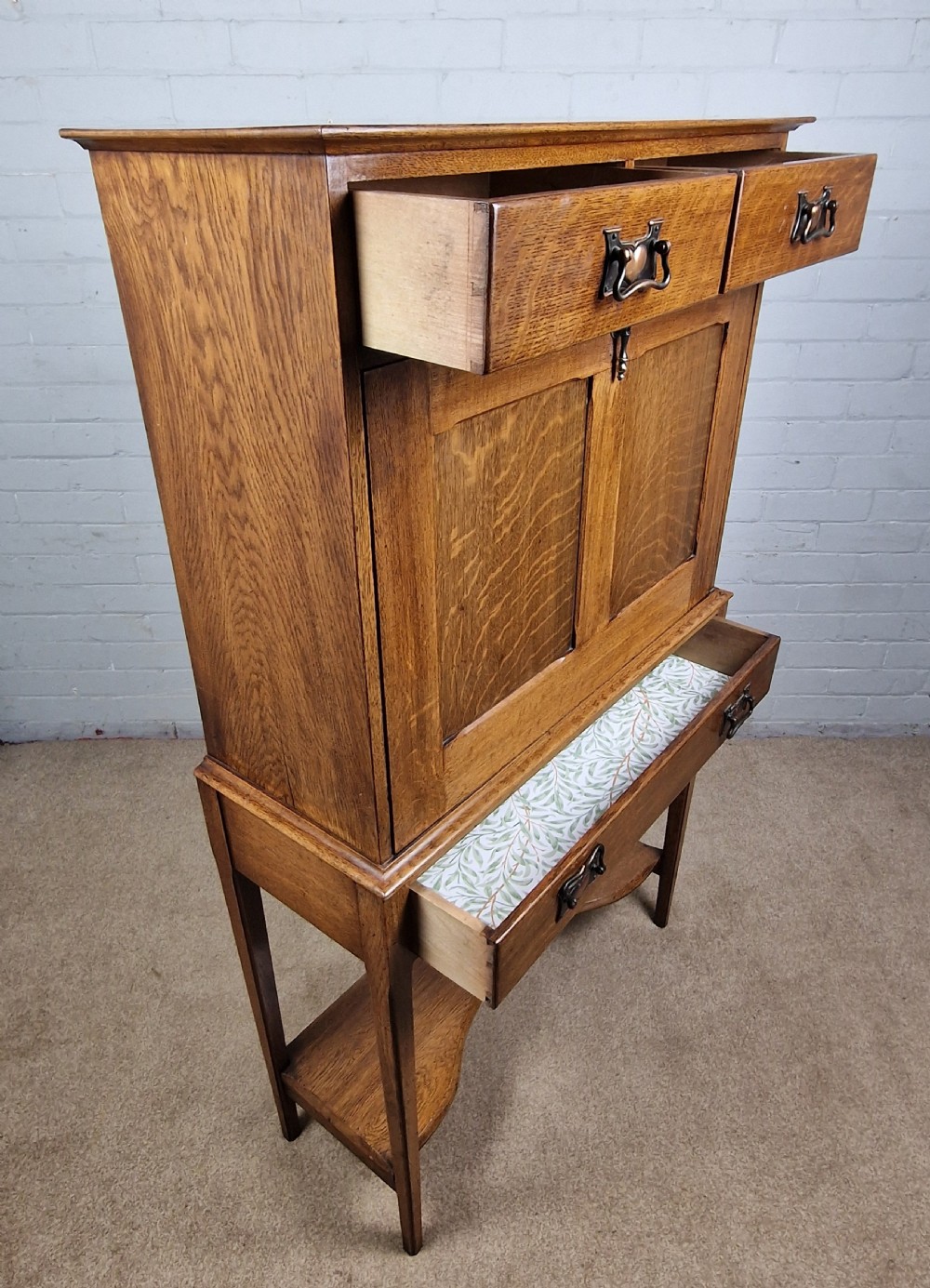 Arts and Crafts Oak Secretaire, with fall front. Early 20th C. View II