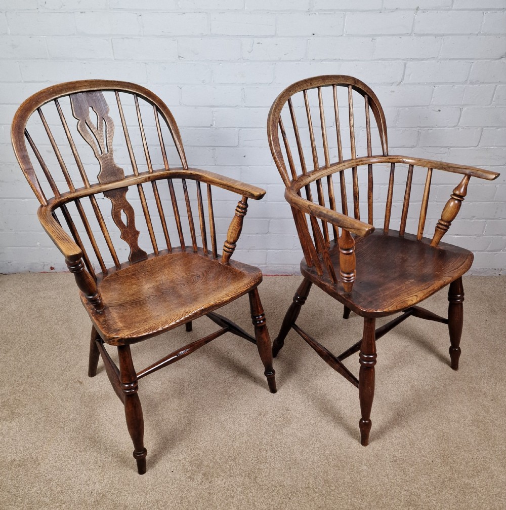 A Harlequin Pair of Low-Back 19th-century Oak and Elm Windsor Chairs View V