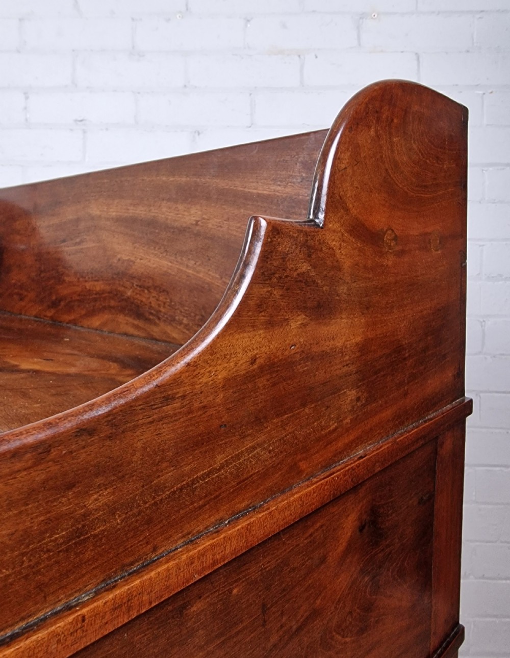 Antique Mahogany Wash Stand - Early 19th Century View VIII