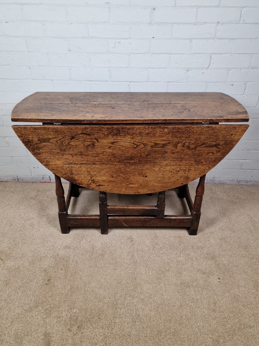 Oak Gateleg Table - 18th Century. View IV