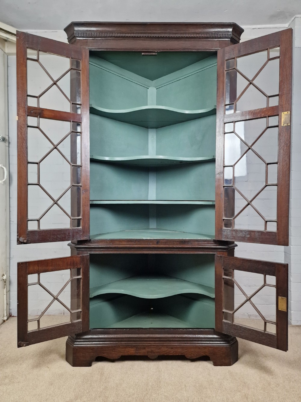 Georgian Oak Corner Cupboard - Circa 1780 View III