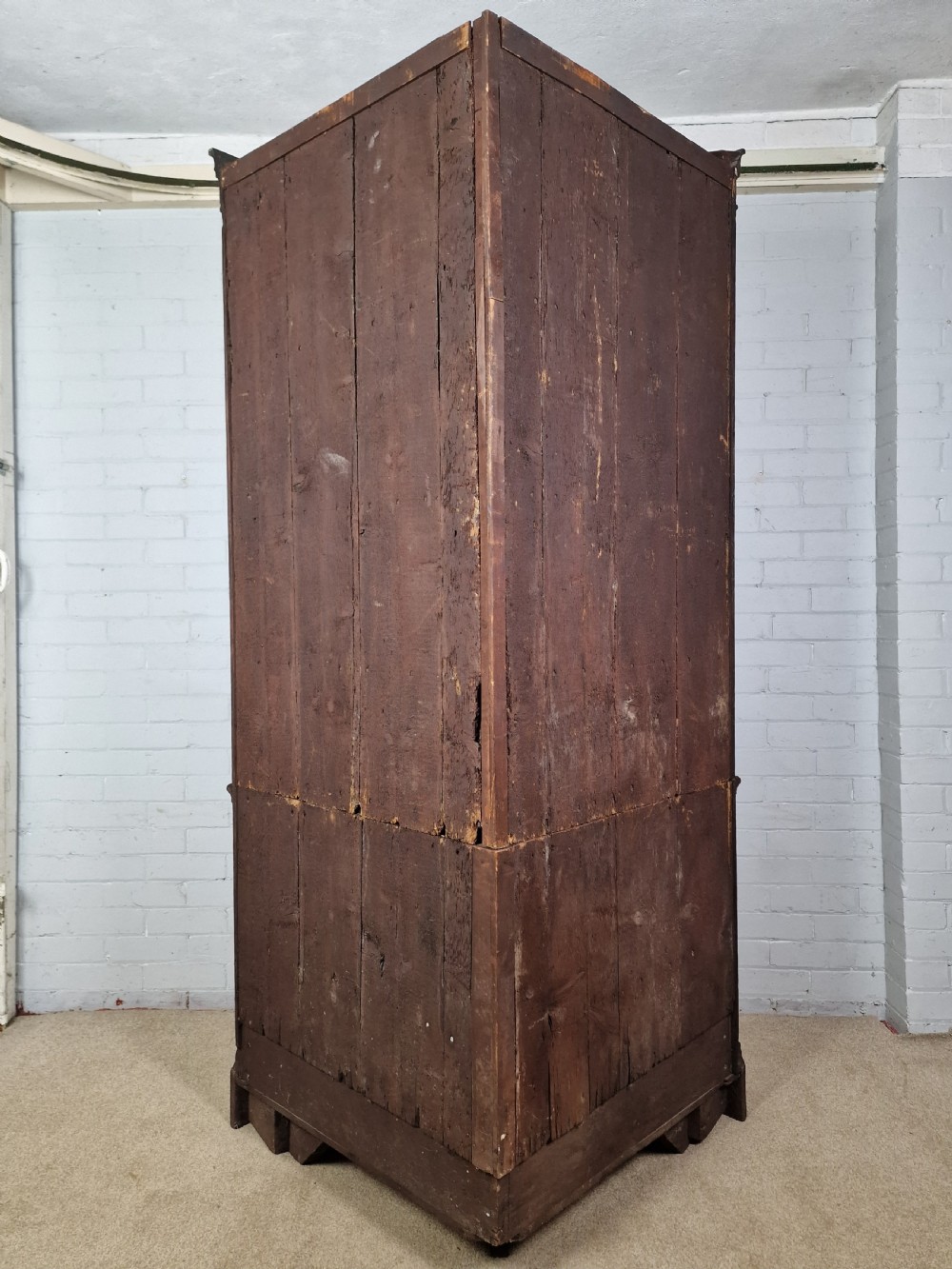 Georgian Oak Corner Cupboard - Circa 1780 View VIII