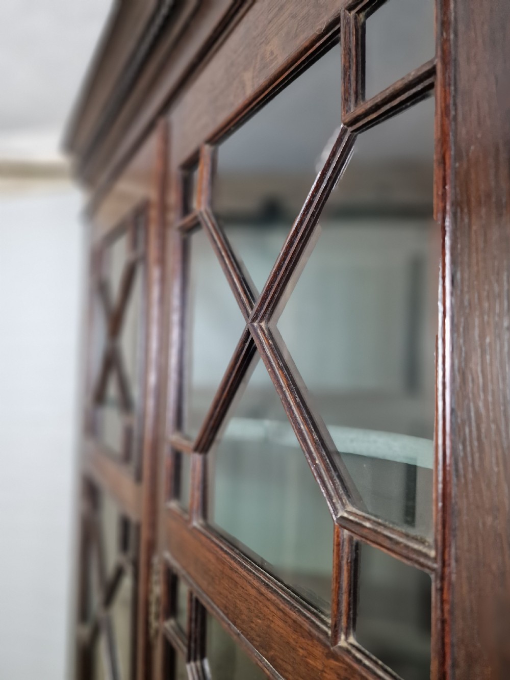 Georgian Oak Corner Cupboard - Circa 1780 View XI