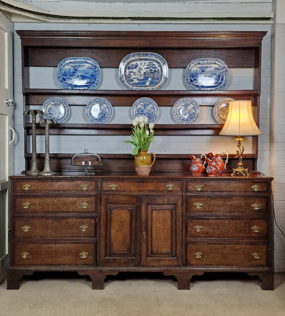 Antique Oak Dresser - George III (Circa 1800). View II