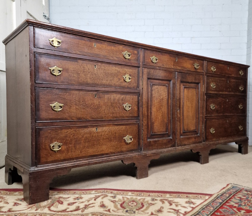Antique Oak Dresser - George III (Circa 1800). View III