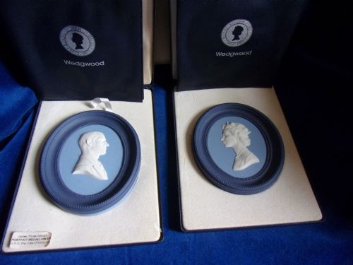 Wedgewood Pair of Limited Edition Silver Jubilee Plaques Qe11 and Prince Philip 1977