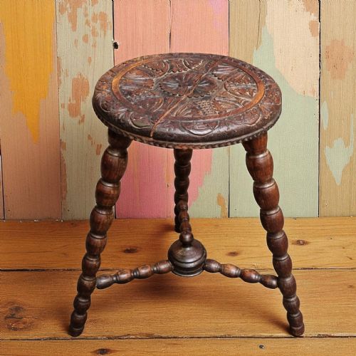 antique edwardian small handmade carved occasional table - CATEGORY: ANTIQUE TABLES - DATED EDWARDIAN