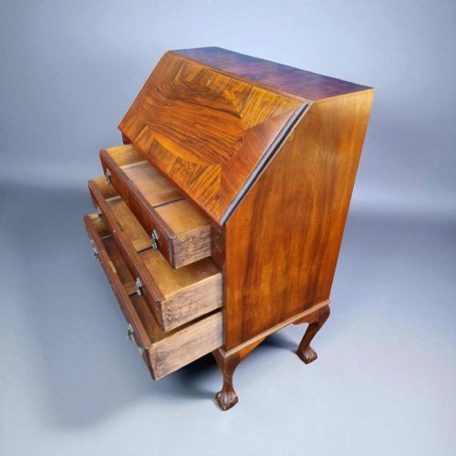 ANTIQUE MAHOGANY BUREAU QUEEN ANNE STYLE C1930 - ADDITIONAL PHOTO 1