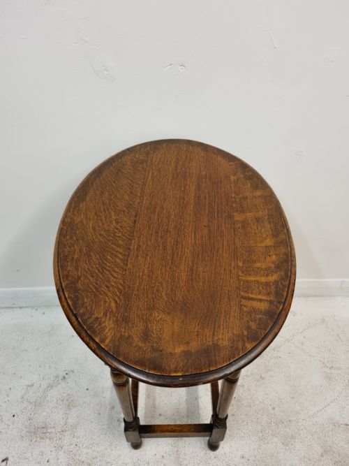 ANTIQUE EDWARDIAN OAK OVAL SIDE TABLE - ADDITIONAL PHOTO 2