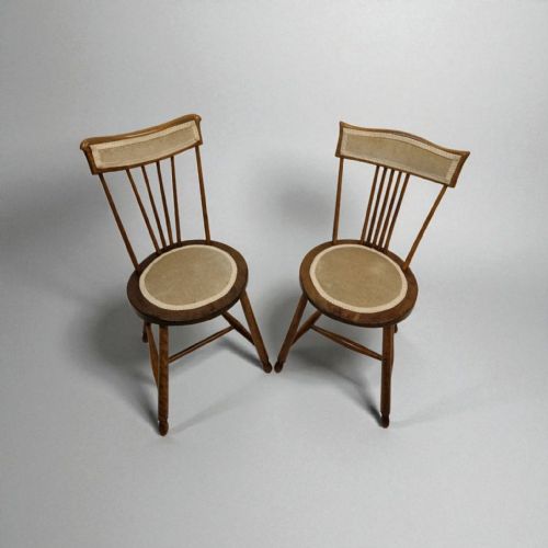 ANTIQUE PAIR OF BEDROOM CHAIRS SPINDLE BACK PENNY SEAT - ADDITIONAL PHOTO 1