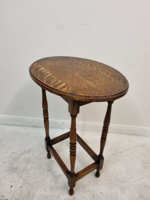 ANTIQUE OAK SIDE OCCASIONAL OVAL HALL TABLE - ADDITIONAL PHOTO 2