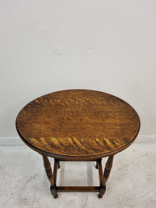ANTIQUE OAK SIDE OCCASIONAL OVAL HALL TABLE - ADDITIONAL PHOTO 3