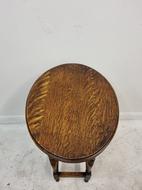 ANTIQUE OAK SIDE OCCASIONAL OVAL HALL TABLE - ADDITIONAL PHOTO 4