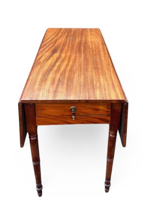 ANTIQUE VICTORIAN MAHOGANY DROP LEAF PEMBROKE TABLE C1880 - ADDITIONAL PHOTO 1