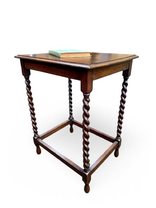 VINTAGE OAK SIDE TABLE BARLEY TWIST LEGS C1930S - ADDITIONAL PHOTO 3