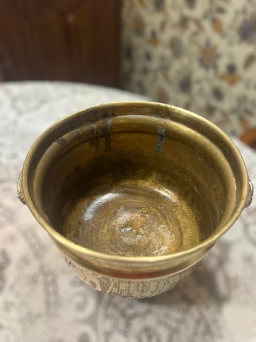 ANTIQUE BRASS PLANTER JARDINIRE WITH ORNATE HANDLES C1900 - ADDITIONAL PHOTO 4