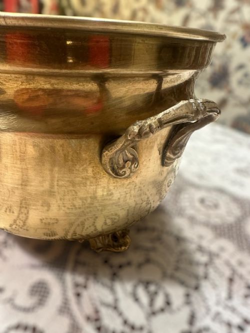 ANTIQUE BRASS PLANTER JARDINIRE WITH ORNATE HANDLES C1900 - ADDITIONAL PHOTO 5