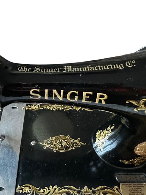 ANTIQUE SINGER SEWING MACHINE MODEL 99 MADE IN ENGLAND 1921 - ADDITIONAL PHOTO 6