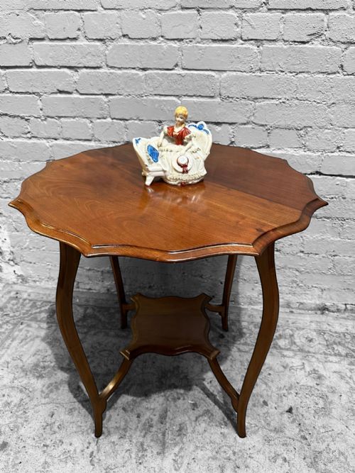 antique edwardian mahogany twotier occasional table c19001910 - CATEGORY: ANTIQUE TABLES - DATED EDWARDIAN