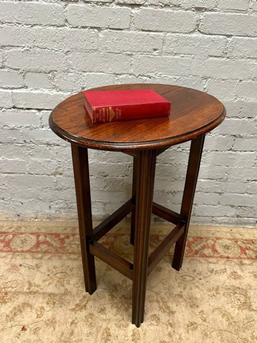 ANTIQUE EDWARDIAN OAK SIDE TABLE OVAL TOP C1910 - ADDITIONAL PHOTO 2