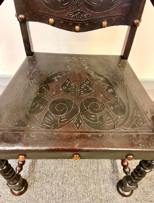 ANTIQUE CARVED OAK THRONE CHAIR LEATHER PANEL DETAILING C1900S - ADDITIONAL PHOTO 4