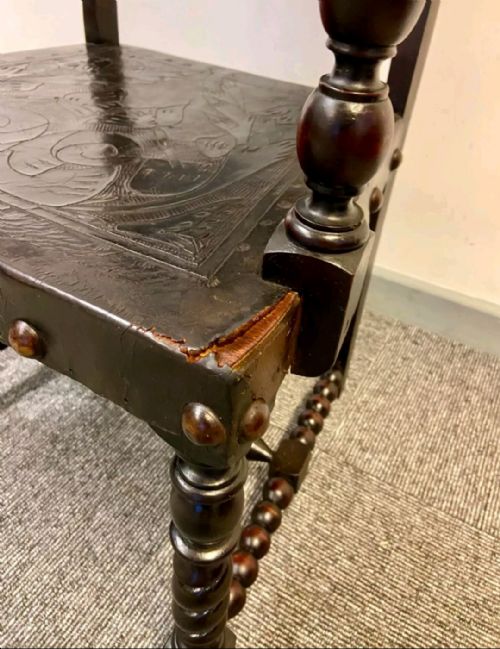 ANTIQUE CARVED OAK THRONE CHAIR LEATHER PANEL DETAILING C1900S - ADDITIONAL PHOTO 6