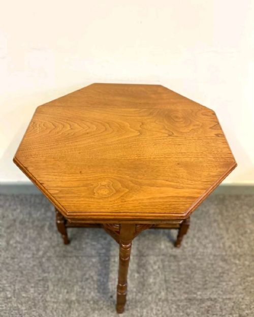 VINTAGE SIXSIDED OAK OCCASIONAL TABLE C1920 - ADDITIONAL PHOTO 4