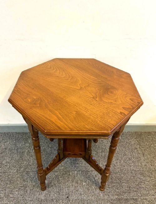 VINTAGE SIXSIDED OAK OCCASIONAL TABLE C1920 - ADDITIONAL PHOTO 8